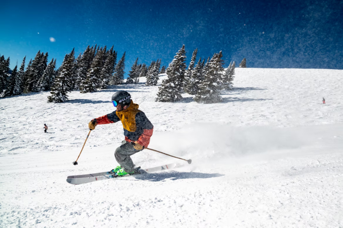 Skiing, photo courtesy of Glade Optics